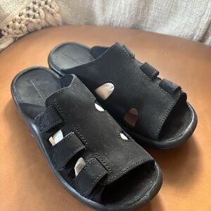 The Lady's Walk On Air Adjustable Sandals